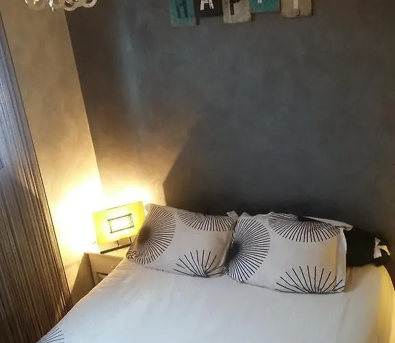 Les Mysteres D'omaha Chalet Surrain