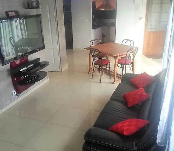 Chalet Les Mysteres D'omaha Surrain